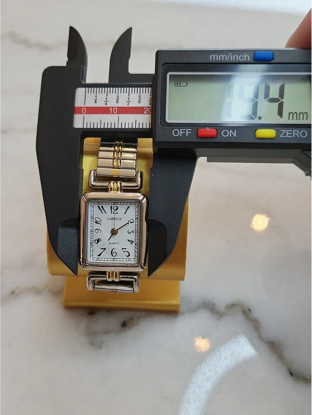 CARRIAGE WOMEN’S WATCH GOLDEN & SILVERTONE STRETCH BAND QUARTZ New Battery Works